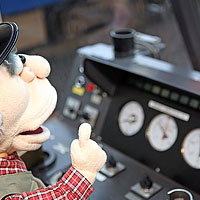 秋田内陸線の鉄道基地でぽっぽや気分を体験するのじゃ。