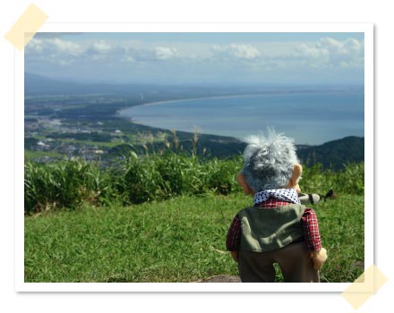 もう一つの山頂姫ヶ岳から男鹿を望む